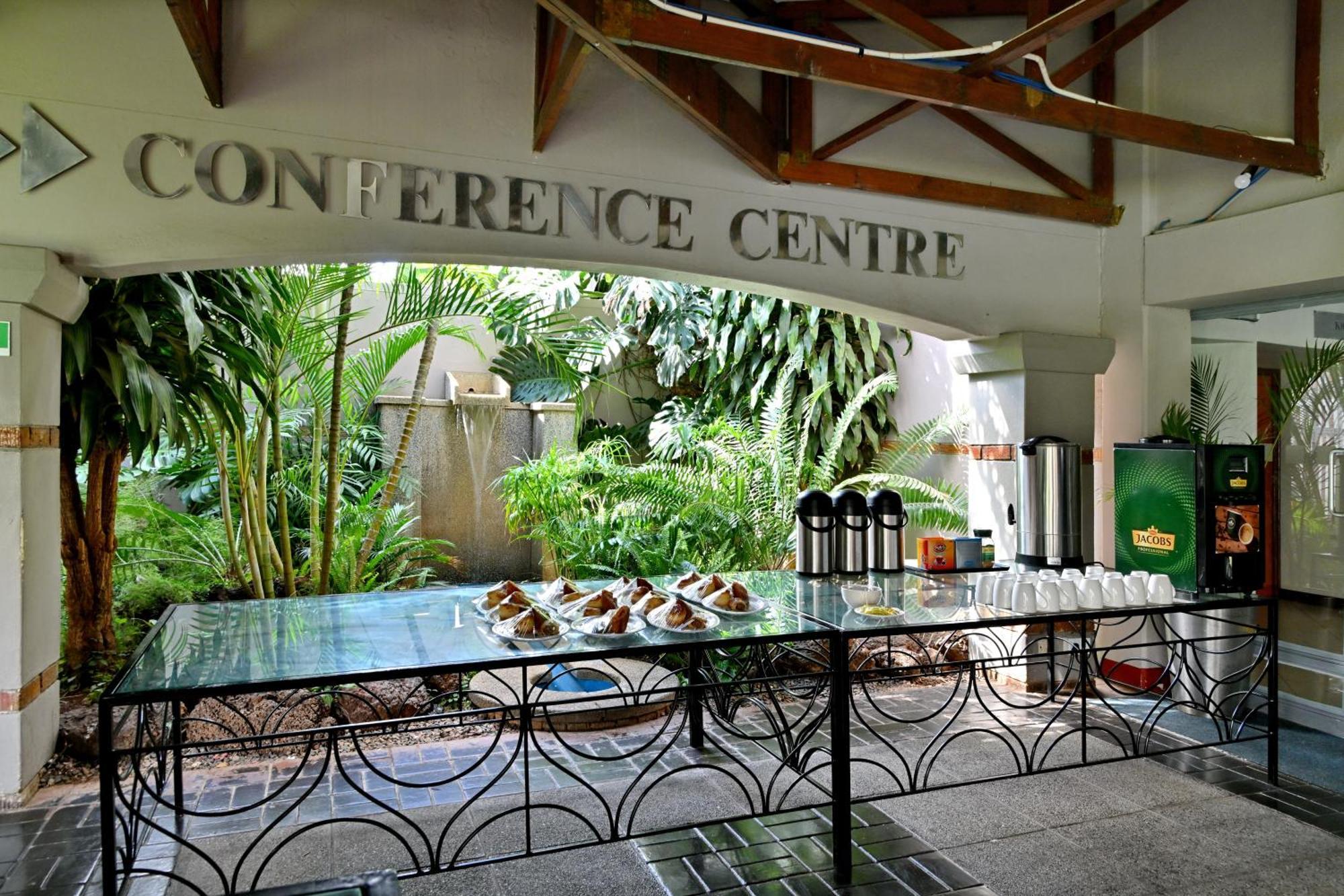 Holiday Inn - Bulawayo By Ihg Extérieur photo