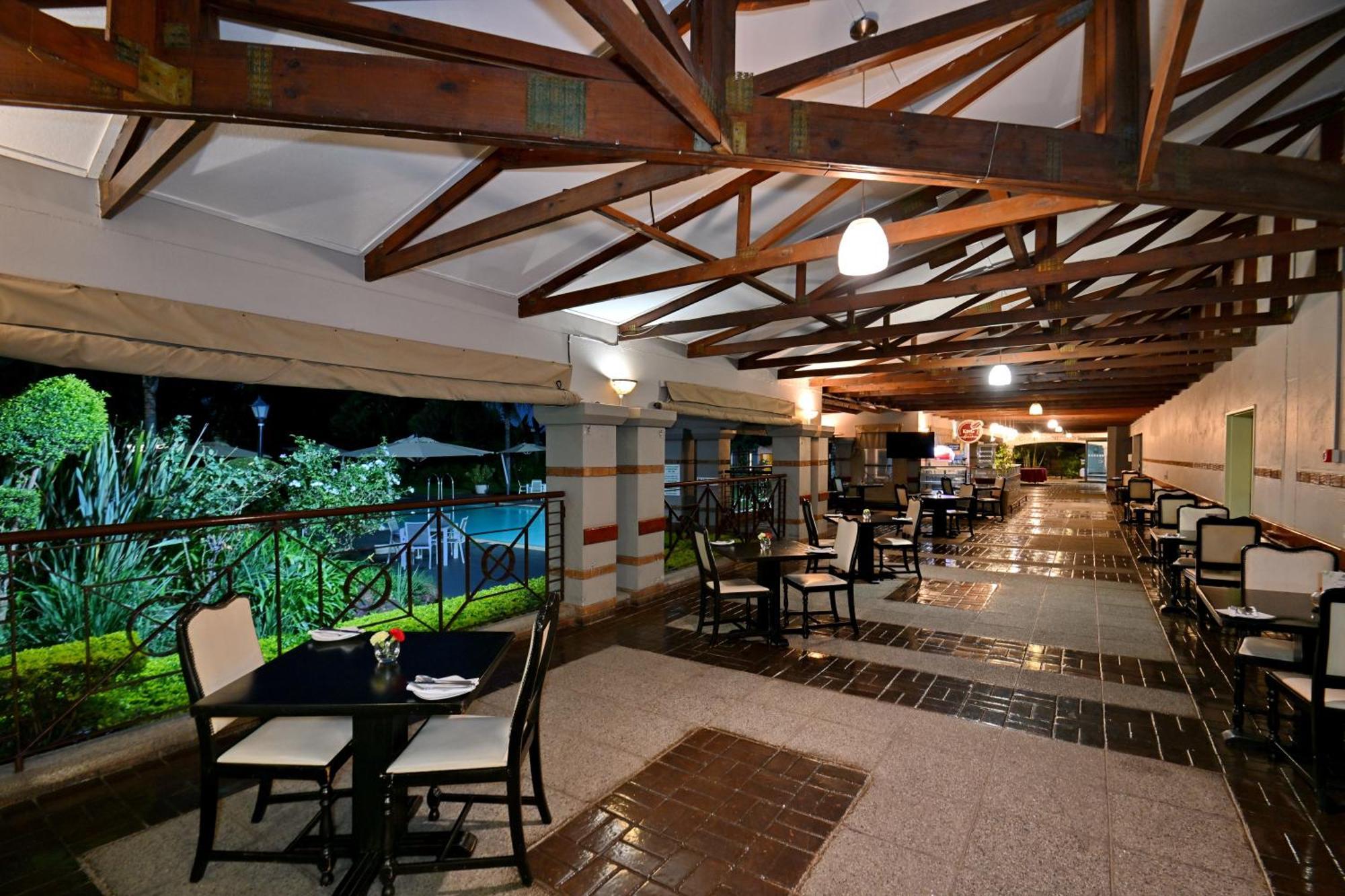 Holiday Inn - Bulawayo By Ihg Extérieur photo