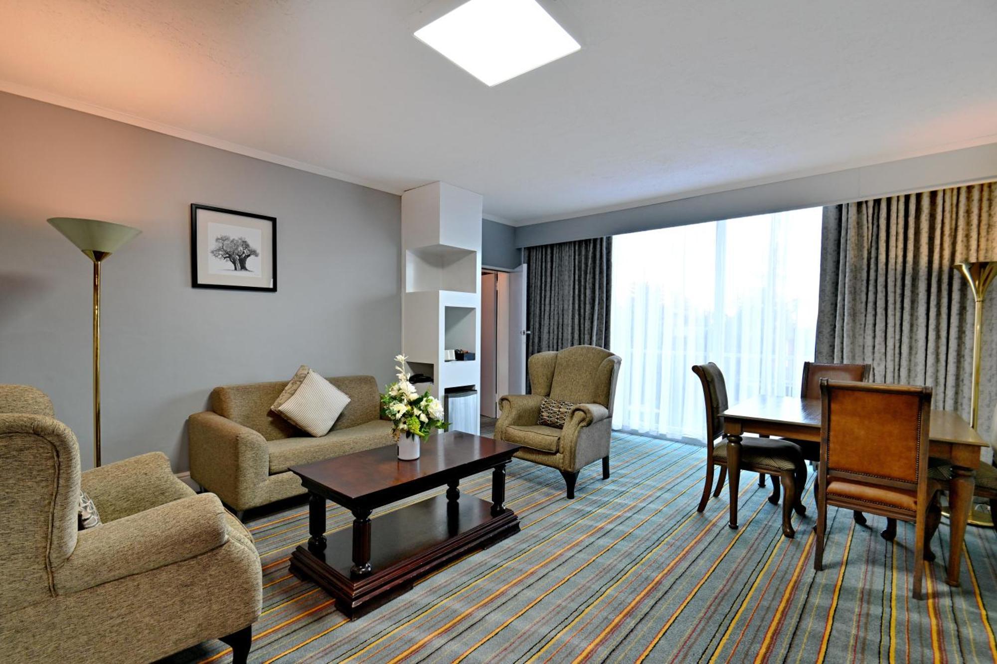 Holiday Inn - Bulawayo By Ihg Extérieur photo