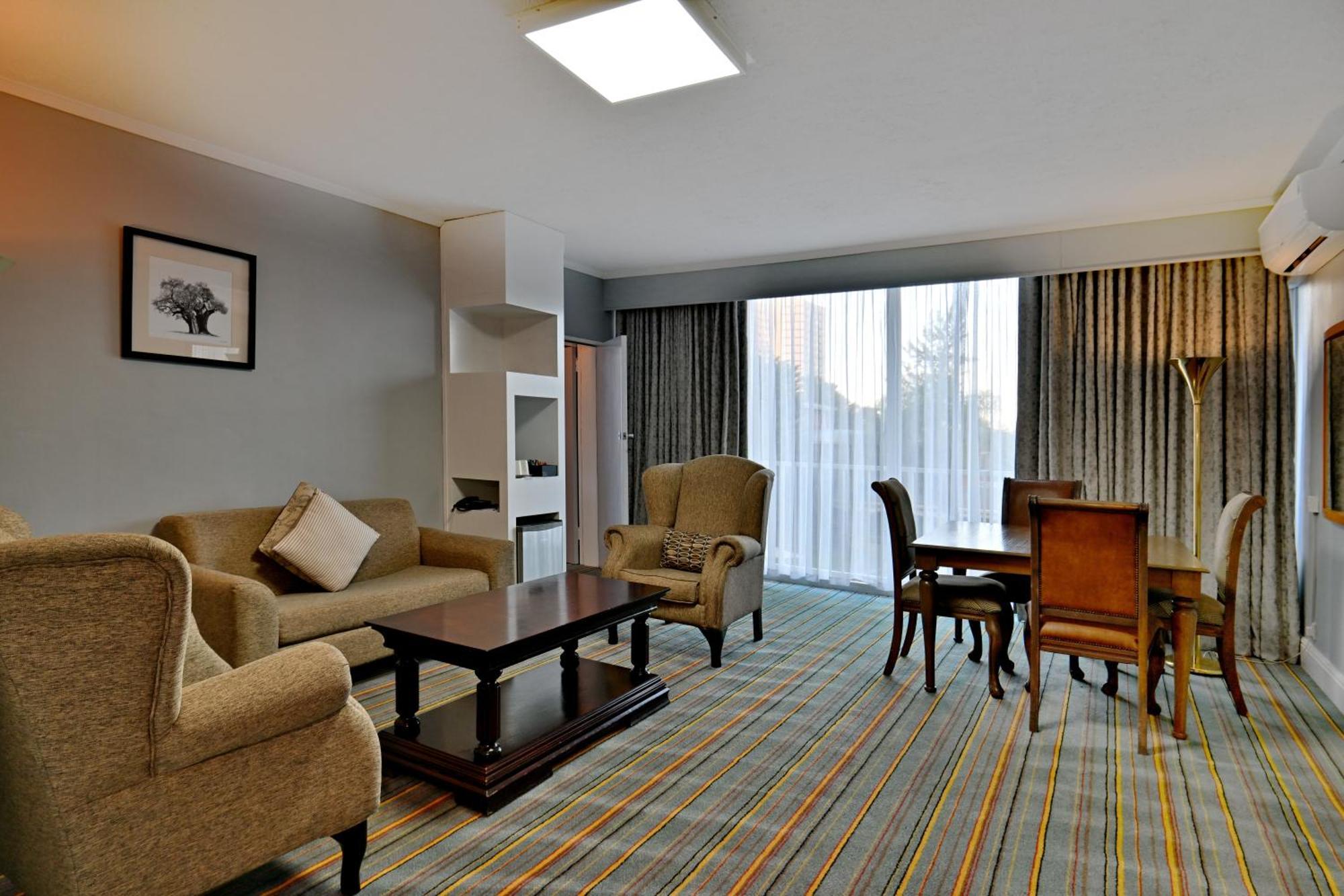 Holiday Inn - Bulawayo By Ihg Extérieur photo