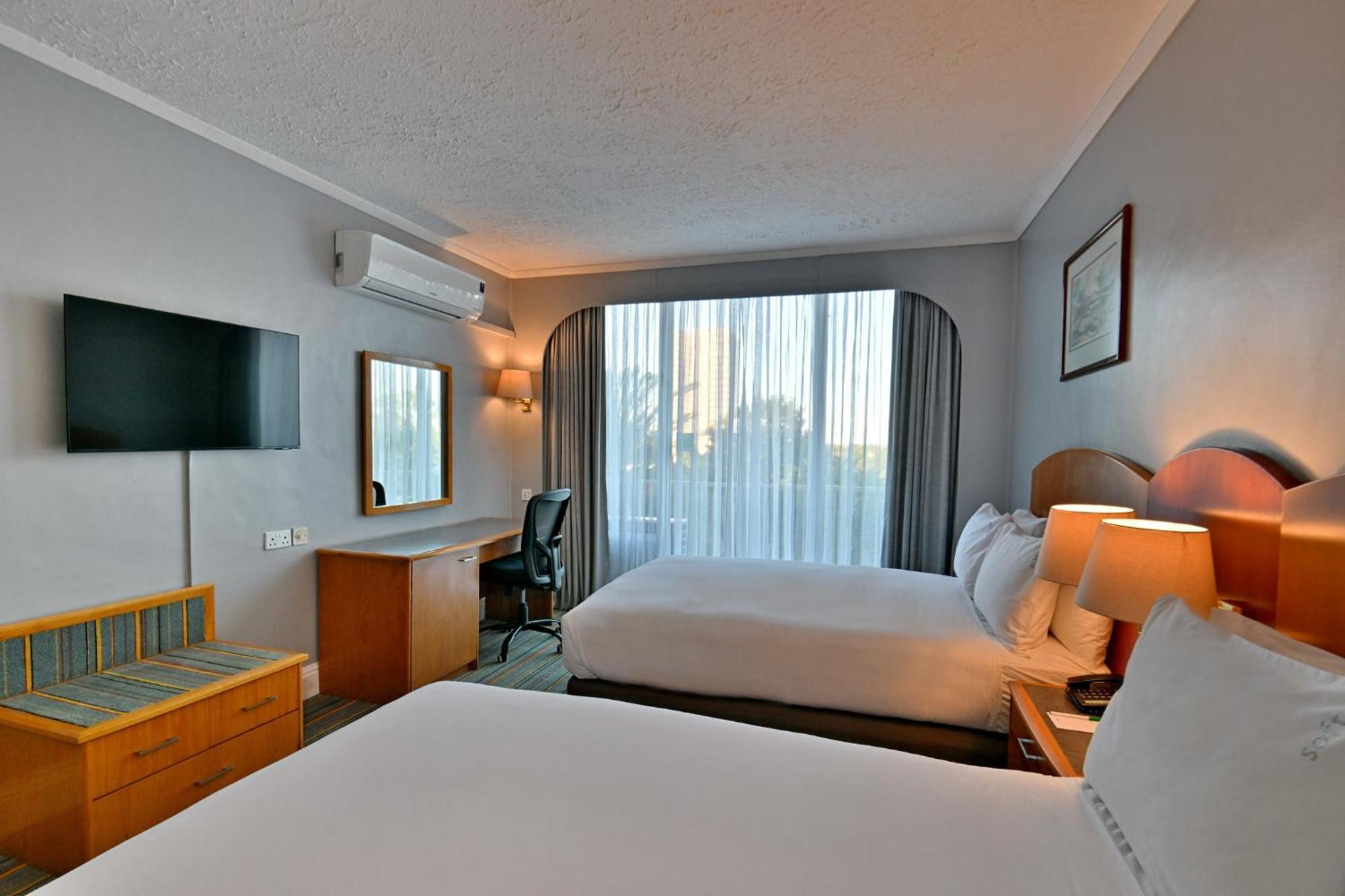 Holiday Inn - Bulawayo By Ihg Extérieur photo
