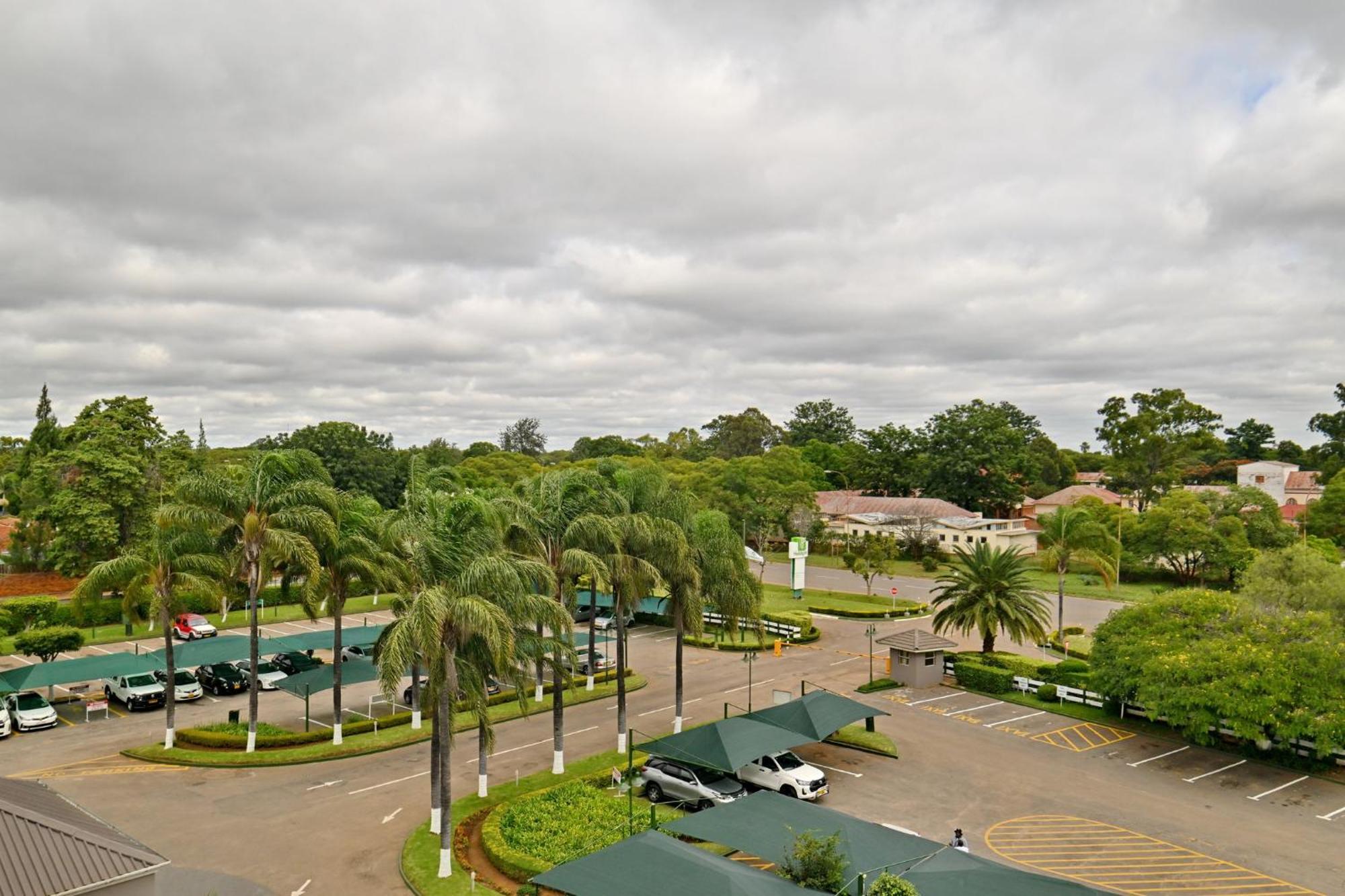Holiday Inn - Bulawayo By Ihg Extérieur photo